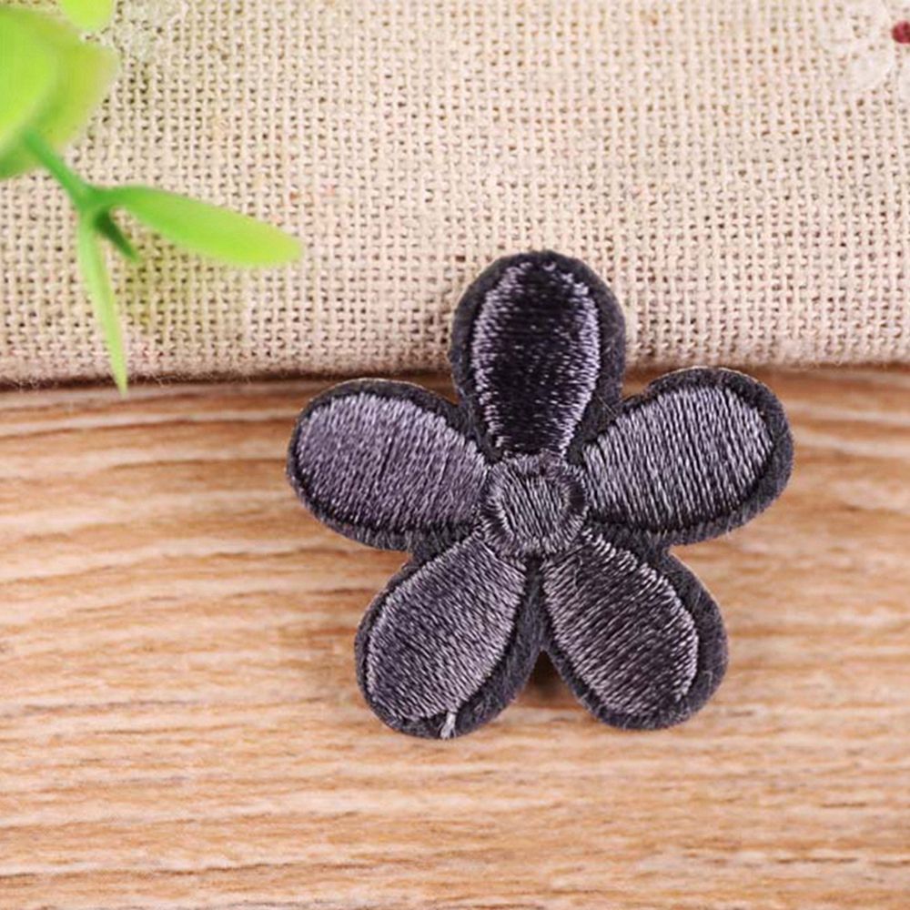 Cute Small Flower Patches Iron On Applique Bags Decals Dress Clothes Patches  Decorative Embroidery Stickers Iron On Patches Sewing Patch Applique 22 